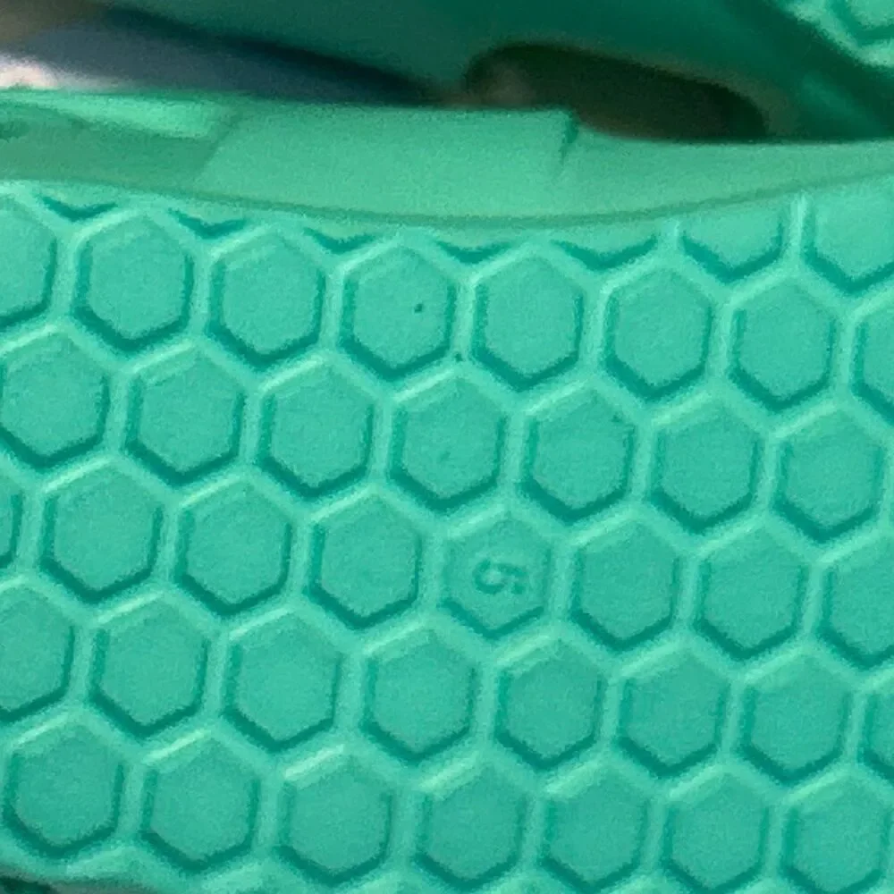 Cat & Jack Size 5 Strap Back Jelly Sandals Kelly Green Summer Beach Pool NWT